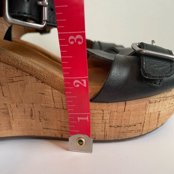 Clarks Artisan Black Leather Wedge Sandals with Buckle Straps - Picture 11 of 15